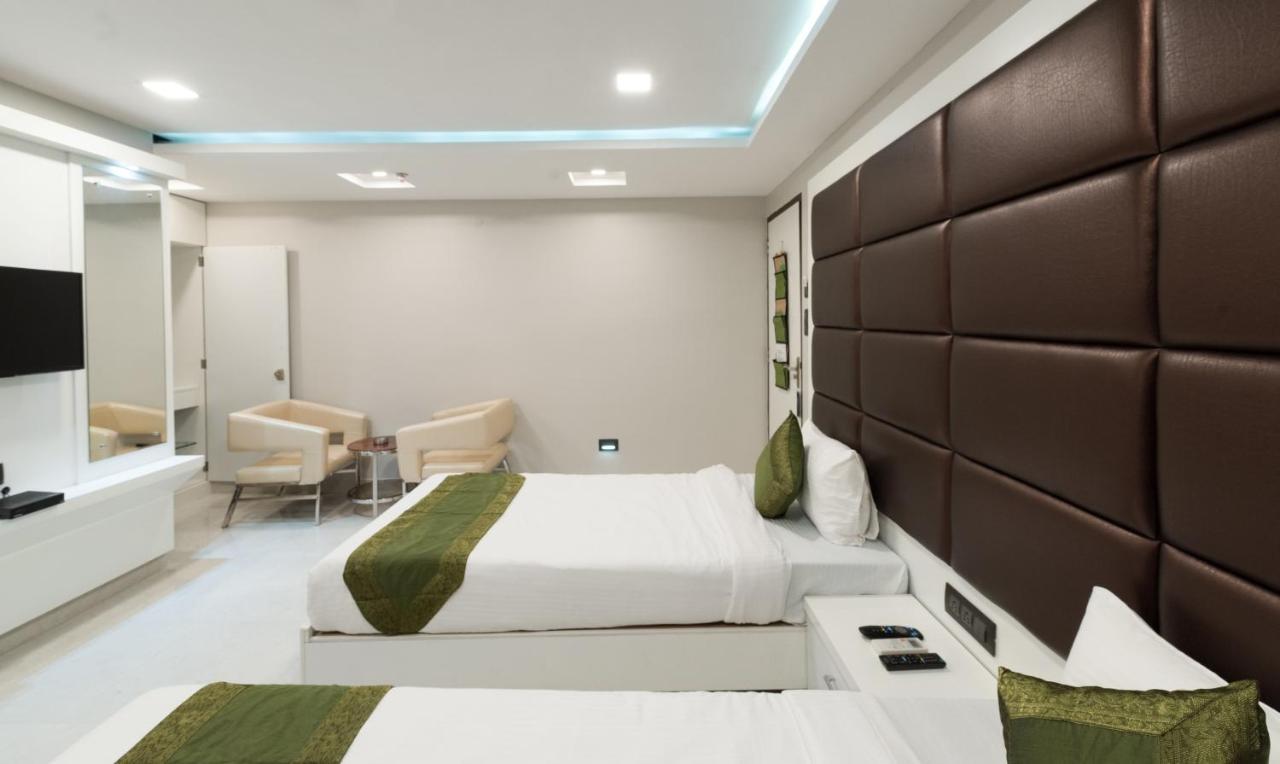 Treebo Trend Glorious Rim Rocks Palace Calcutta Exteriör bild